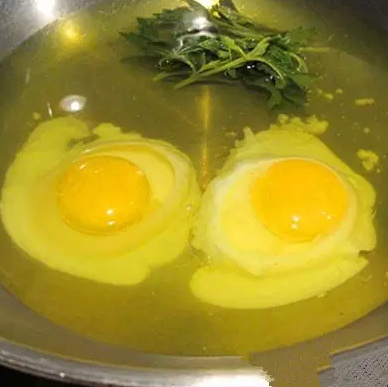 艾叶煮蛋